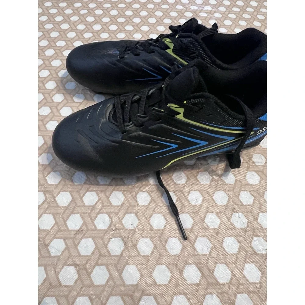 DSG Speed Viper Cleats Size‎ 12K  Kids